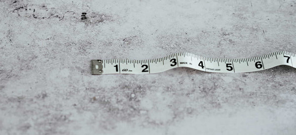 Instructions for determining the size of leather jackets.