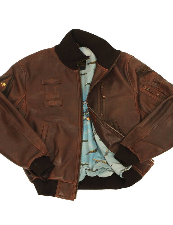 Men's brown leather jacket.